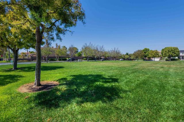 Detail Gallery Image 9 of 13 For 1291 Blue Jean Way Unit 4, Chula Vista,  CA 91913 - 2 Beds | 2/1 Baths