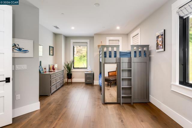 Image 38 of 59 For 401 Legacy Dr