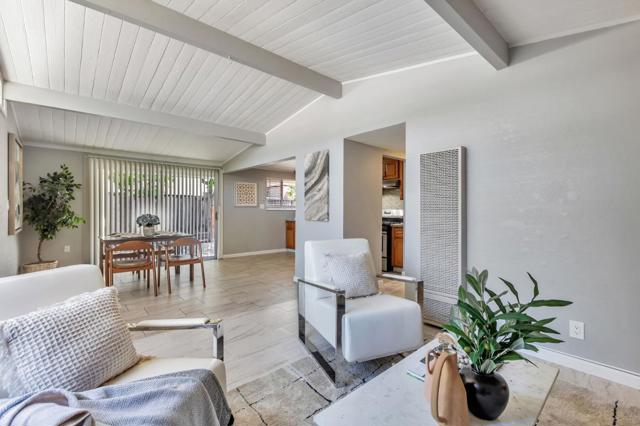 1369 Bal Harbor Way, San Jose CA: https://media.crmls.org/mediaz/438b2a9d-73eb-4eed-8f0b-f723c8345cae.jpg