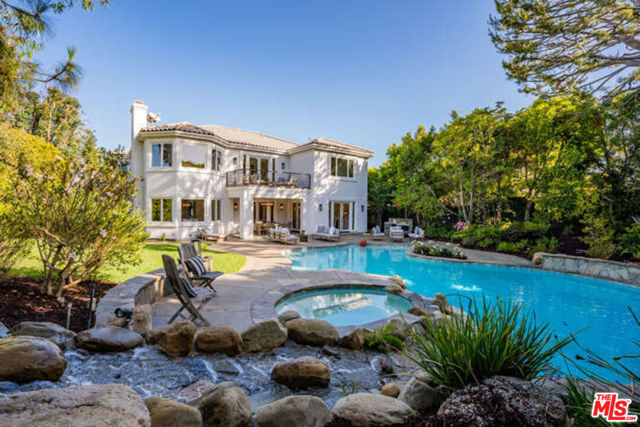 11797 CHAPARAL Street, Los Angeles CA: https://media.crmls.org/mediaz/438b6c4c-157d-4dcd-9afb-dfe55ccfeb6a.jpg