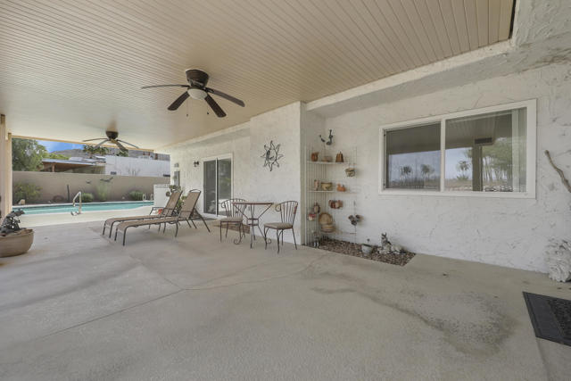 71370 Gardess Road, Rancho Mirage CA: https://media.crmls.org/mediaz/438c06ec-0e24-43b0-84d1-1a21be26d18e.jpg