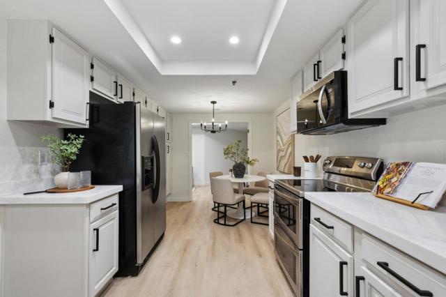 440 Cesano Court, Palo Alto CA: https://media.crmls.org/mediaz/438cb311-994a-4b08-a5f9-5ed9614c4d73.jpg