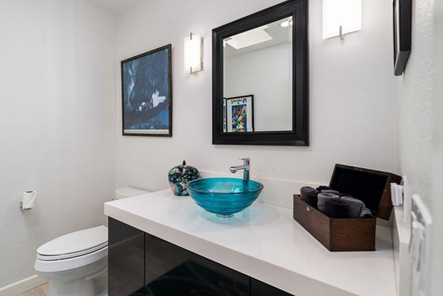 75768 Valle Vista Drive, Indian Wells CA: https://media.crmls.org/mediaz/438cc18f-bb7d-4523-8d89-659a027c5c36.jpg