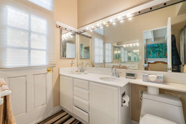 968 N Fairview Circle, Palm Springs CA: https://media.crmls.org/mediaz/438cd285-c04f-4ddf-8bc8-bc72f86eb0b5.jpg