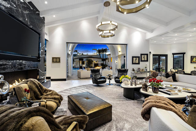 40440 Morningstar Road, Rancho Mirage CA: https://media.crmls.org/mediaz/438d2da7-a21a-46b7-9cd4-6877e682c921.jpg