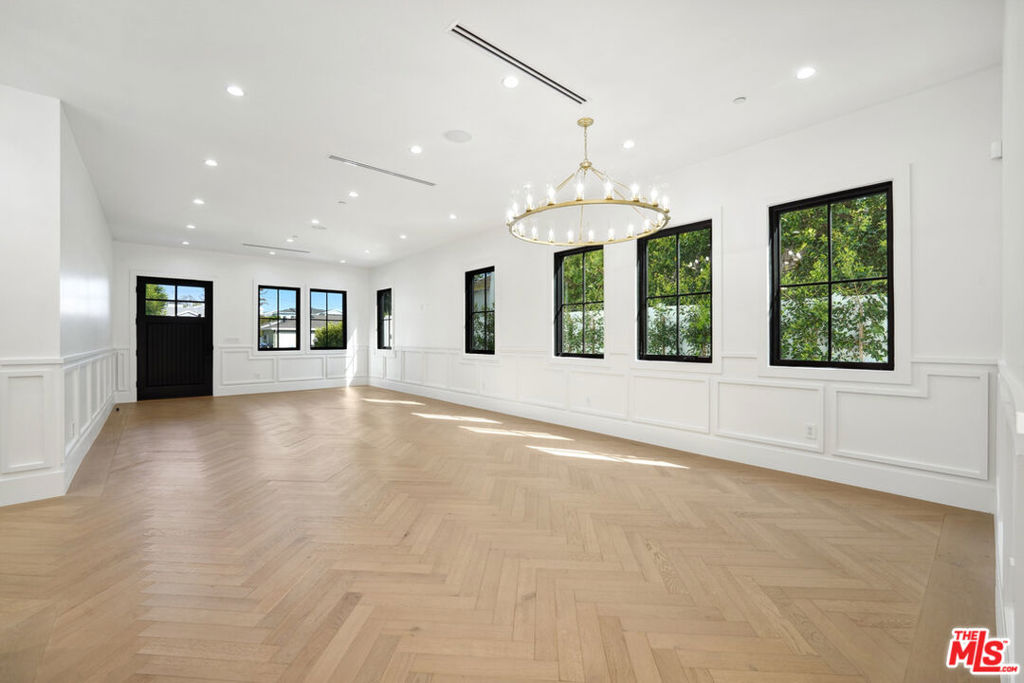 MLS #25616539 image #10