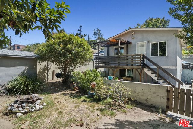1947 Whitmore Avenue, Los Angeles CA: https://media.crmls.org/mediaz/438dda6e-3d00-4de5-ae23-2ff14ee6f81b.jpg