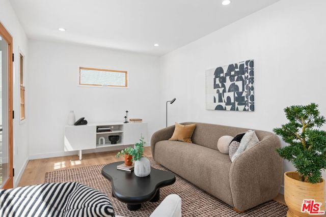 617 Micheltorena Street, Los Angeles CA: https://media.crmls.org/mediaz/438f7846-1713-44c4-b0a4-a4e1b877cc8e.jpg