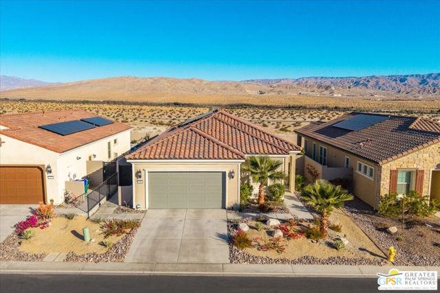 24 Zinfandel, Rancho Mirage CA: https://media.crmls.org/mediaz/438ff0b5-8e06-4cbd-bd65-cf3e40259cb5.jpg