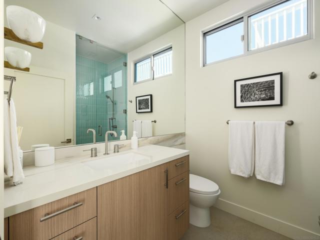 2841 Bayside Walk, San Diego CA: https://media.crmls.org/mediaz/43902875-04d5-443f-9cda-8a8f689fef82.jpg