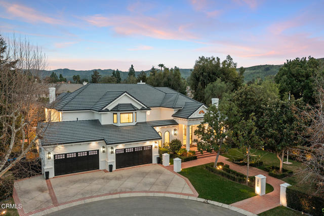 Detail Gallery Image 5 of 54 For 550 Unique Ln, Simi Valley,  CA 93065 - 5 Beds | 5/1 Baths