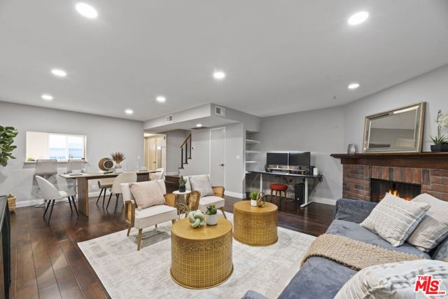 1541 Stoner Avenue, Los Angeles CA: https://media.crmls.org/mediaz/43911c82-d9de-47fd-be7b-1ec72c0d91bd.jpg