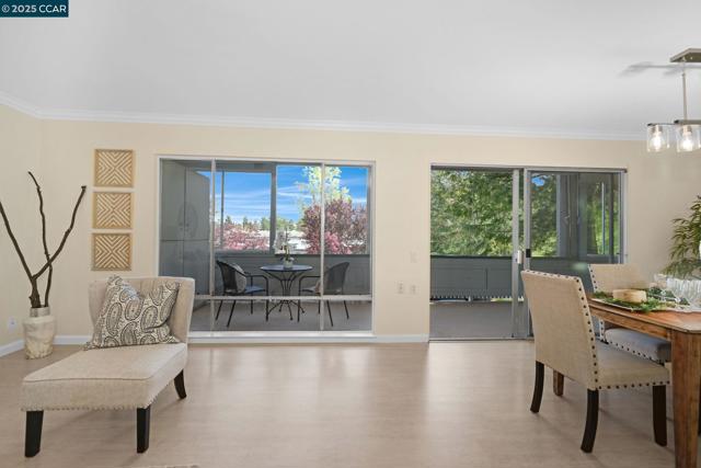 1549 Oakmont Dr, Walnut Creek CA: https://media.crmls.org/mediaz/43921566-56f6-491b-9594-19f9e5f39a95.jpg