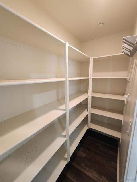 5059 Juneberry Ct, San Diego CA: https://media.crmls.org/mediaz/43924693-2c5f-4e6a-85e7-e9becd8c9654.jpg