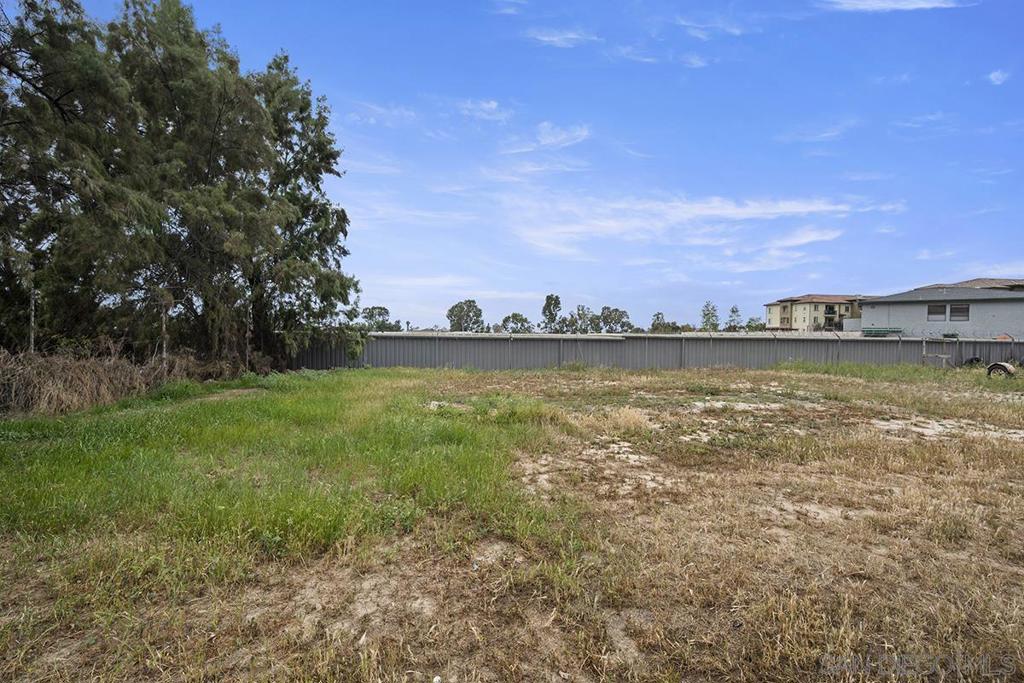 MLS #250026772SD img 14