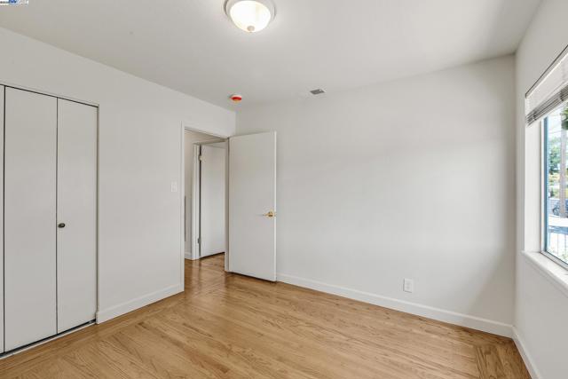 26623 ELDRIDGE AVE, Hayward CA: https://media.crmls.org/mediaz/4393926e-7f04-4f64-adec-98e0ab99ad2d.jpg