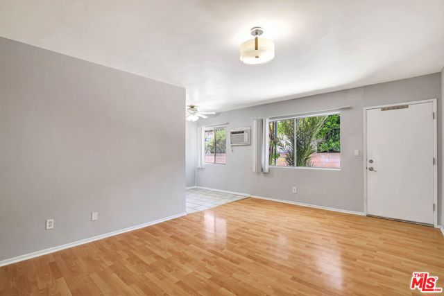 1135 E Elk Avenue, Glendale CA: https://media.crmls.org/mediaz/4393b3c6-0207-4564-a438-fa9459814321.jpg