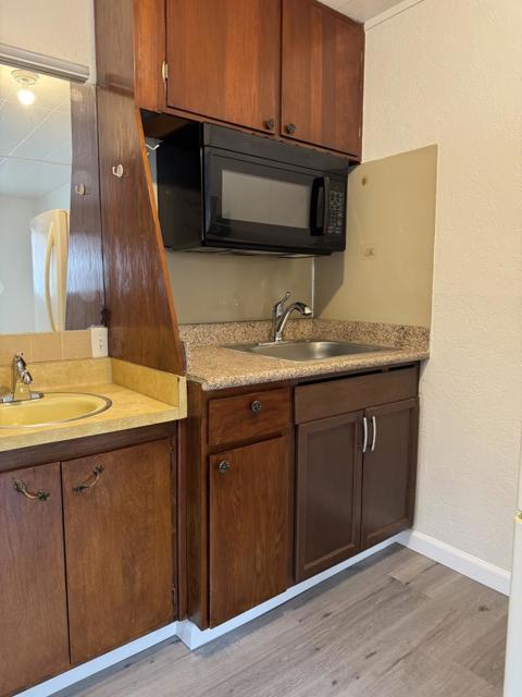 24545 Leona Drive, Hayward CA: https://media.crmls.org/mediaz/4394669b-717a-46c5-9f5a-cb5eb69fb7dc.jpg