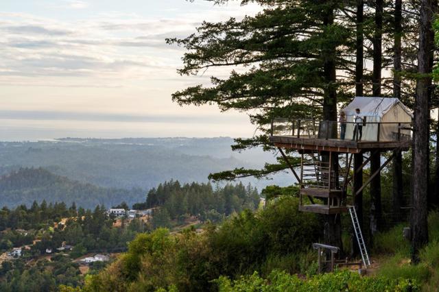 25200 Loma Prieta Avenue, Los Gatos CA: https://media.crmls.org/mediaz/4394d4bf-fcfe-4ee5-a95e-a8d3ba7c839c.jpg