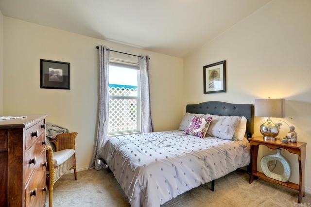 Detail Gallery Image 12 of 39 For 1001 S Hale Ave #2,  Escondido,  CA 92029 - 2 Beds | 2 Baths