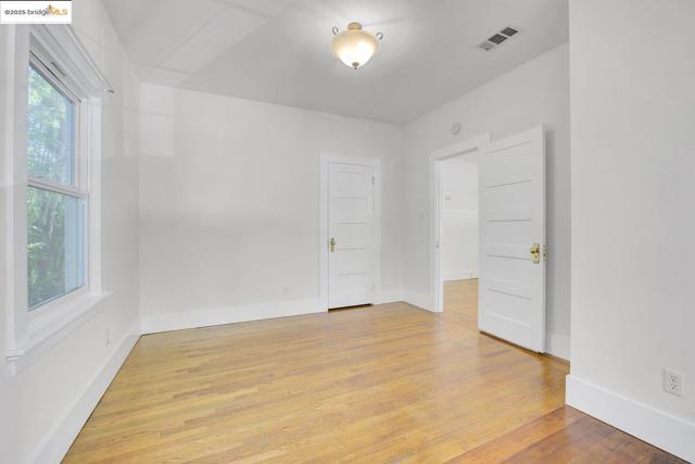 2406 10th, Berkeley CA: https://media.crmls.org/mediaz/43952fa0-53ee-4a69-946a-104cb84dbd01.jpg