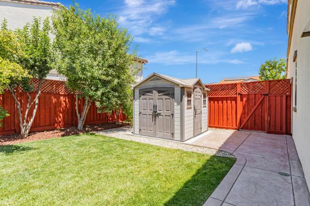 17425 Shelton Way, Morgan Hill CA: https://media.crmls.org/mediaz/4395b8a3-5ab9-48c7-994e-87c4d18a96bb.jpg