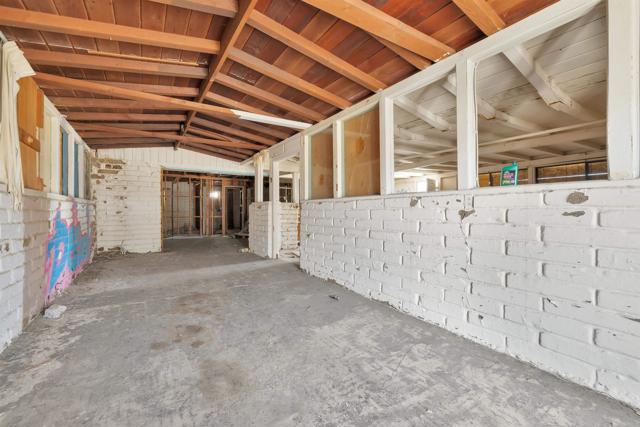 Image 21 of 68 For 3241 Borrego Valley Rd