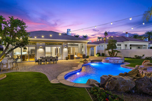 80030 Via Valerosa, La Quinta CA: https://media.crmls.org/mediaz/43967a46-d75c-44d1-a3fe-585998473859.jpg