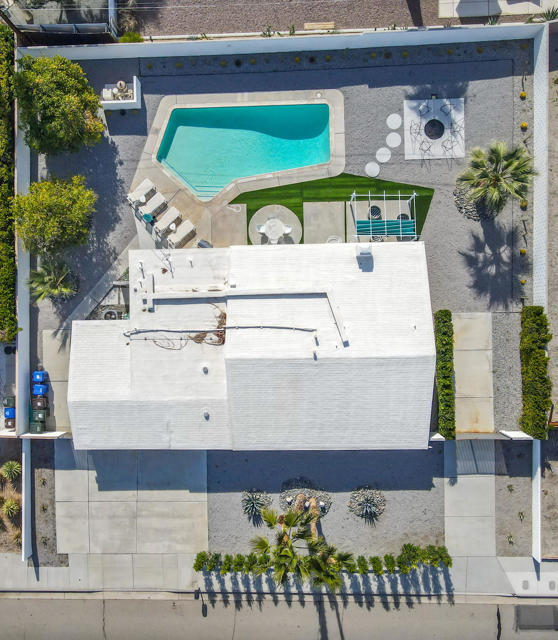 411 E Racquet Club Road, Palm Springs, CA 92262