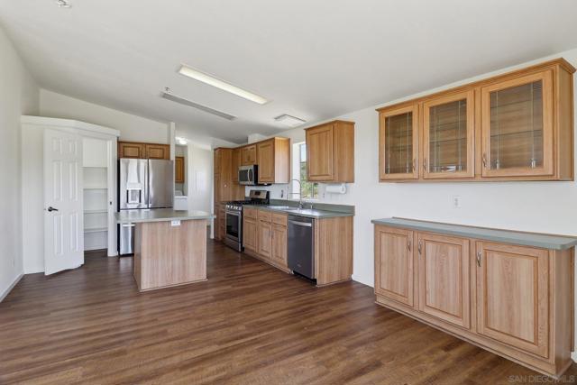 9295 Chris Ln., Guatay CA: https://media.crmls.org/mediaz/4398051c-bb18-473b-926d-5d34a1a568ae.jpg