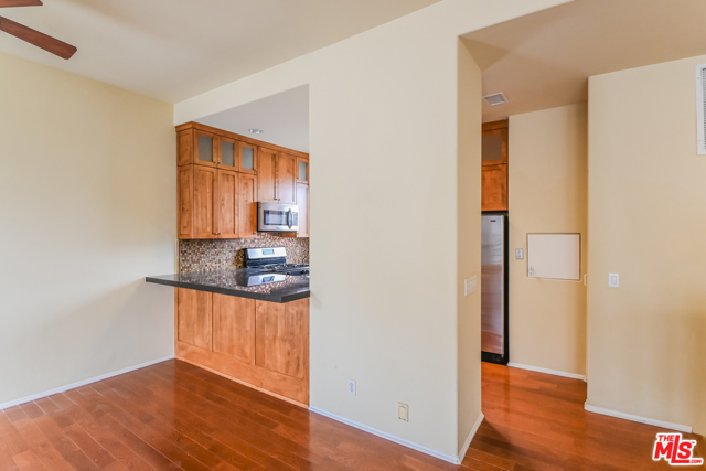 1461 Manhattan Beach Boulevard, Manhattan Beach, California 90266, 2 Bedrooms Bedrooms, ,2 BathroomsBathrooms,Residential,Sold,Manhattan Beach,21754964