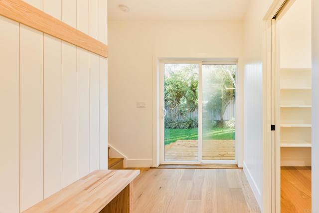 Detail Gallery Image 20 of 63 For 1045 Tarento Dr, San Diego,  CA 92107 - 4 Beds | 4 Baths