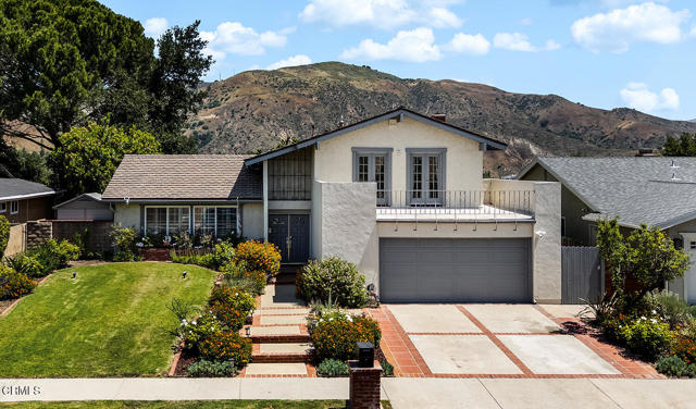 18845 Braemore Road, Porter Ranch CA: https://media.crmls.org/mediaz/43994f7b-2565-49b3-ae88-9e24dd584778.jpg