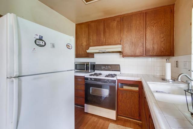 8816 Pagoda Way, San Diego CA: https://media.crmls.org/mediaz/4399c558-7a19-462c-b45a-163838135f77.jpg