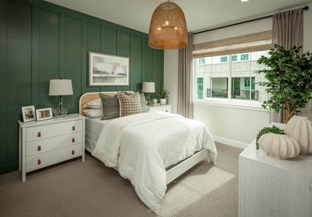 Image 12 of 17 For 139 Compass Drive  2002