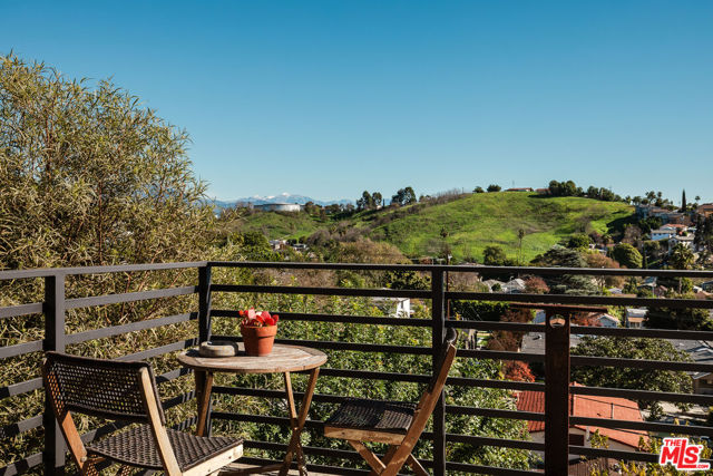 Image 16 of 38 For 4052 Jennings Drive