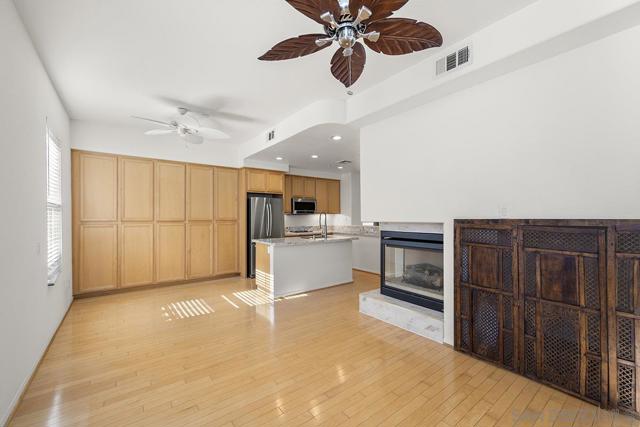 2788 Villas Way, San Diego CA: https://media.crmls.org/mediaz/439b448b-56fd-4e93-812c-f586cbeddc00.jpg