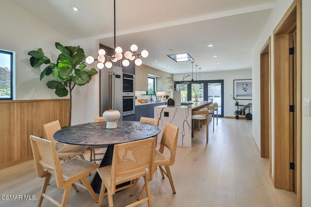 514 W Washington Boulevard, Pasadena CA: https://media.crmls.org/mediaz/439c51a6-39c3-4481-81dc-104631feb87b.jpg