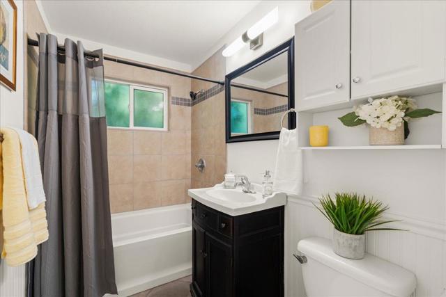 5494 Mary Jo Court, San Jose CA: https://media.crmls.org/mediaz/439d6a13-26ce-4dcf-bcd1-c4f0f223f395.jpg