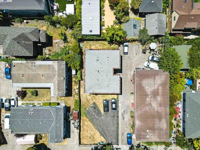 2238 7Th, Berkeley CA: https://media.crmls.org/mediaz/439eaf3f-62db-4abf-9a2f-631afb899143.jpg