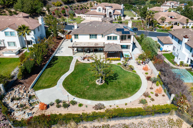 12428 Palmer Drive, Moorpark CA: https://media.crmls.org/mediaz/439f3583-8b46-4e55-9f2d-8c8fa4fe906f.jpg