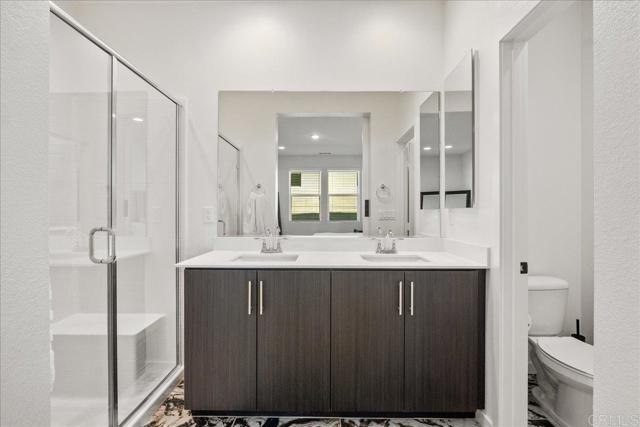 39532 Tannat Drive, Temecula CA: https://media.crmls.org/mediaz/439f81a2-4f50-4067-b2ab-c37a0eae352f.jpg