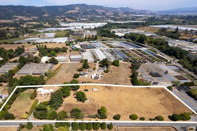 96 Wheelock Road, Watsonville CA: https://media.crmls.org/mediaz/439fa5ed-e300-4808-bbdb-e06c12ad9ce8.jpg