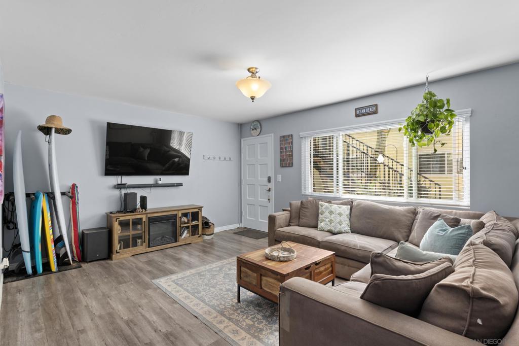 4950 Coronado - photo 11