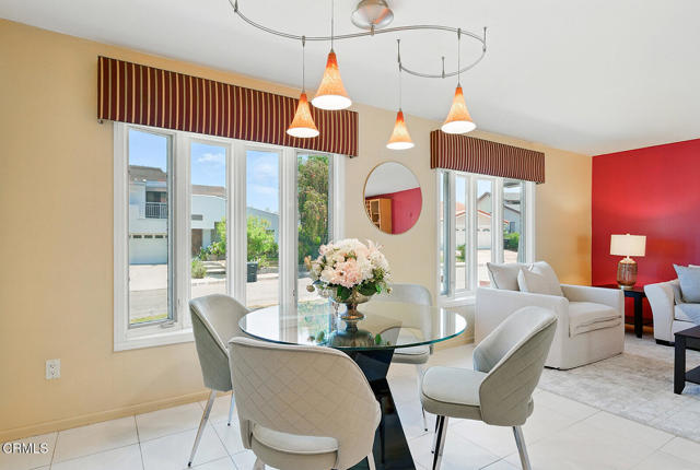 3121 Kingridge Way, Glendale CA: https://media.crmls.org/mediaz/43a19dc7-eb26-4345-aa4f-f4e83925fffa.jpg