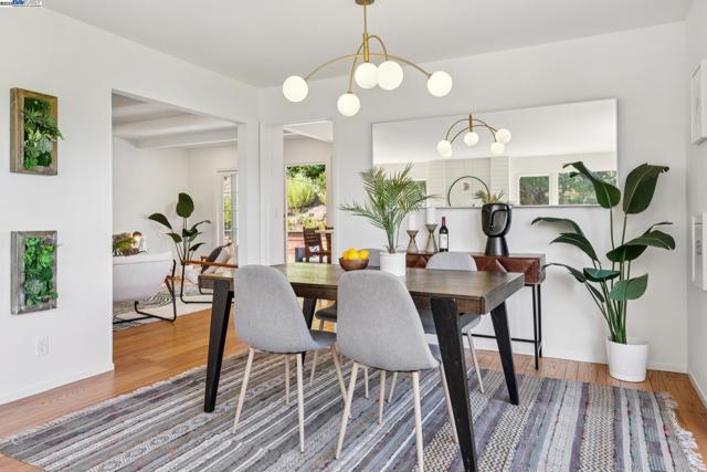 124 MARSHA PLACE, Lafayette CA: https://media.crmls.org/mediaz/43a2449c-1e0d-4283-9af5-b05e546313db.jpg