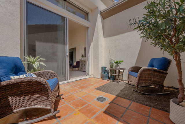55235 Laurel, La Quinta CA: https://media.crmls.org/mediaz/43a3b0ed-8148-4e51-9d28-db791d739e1e.jpg