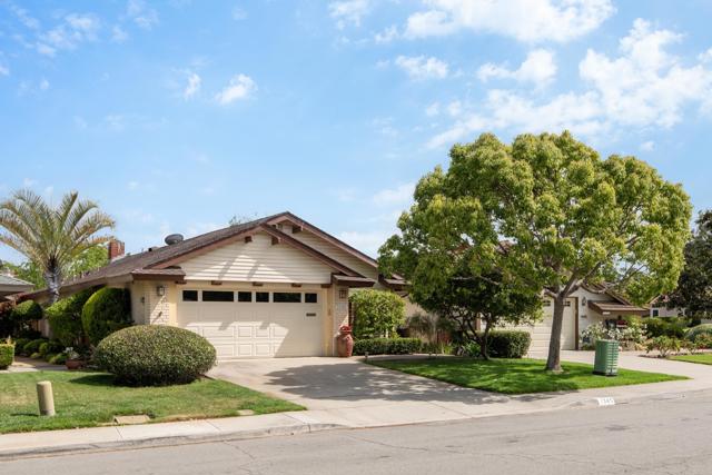 Detail Gallery Image 1 of 1 For 1345 Camino Linda, San Marcos,  CA 92078 - 2 Beds | 2 Baths