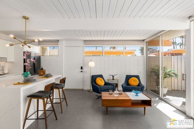 1111 E Palm Canyon Drive #307, Palm Springs, CA 92264