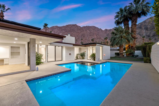 46428 War Bonnet Circle, Indian Wells CA: https://media.crmls.org/mediaz/43a44a41-f077-4963-973d-dad42114f2ec.jpg